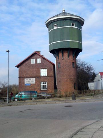 http://www.mjk-h0.dk/evp_DSB/dsb.ryomgaard.1.4.2010.foto.o.h.k.soerensen.dsc00939..jpg