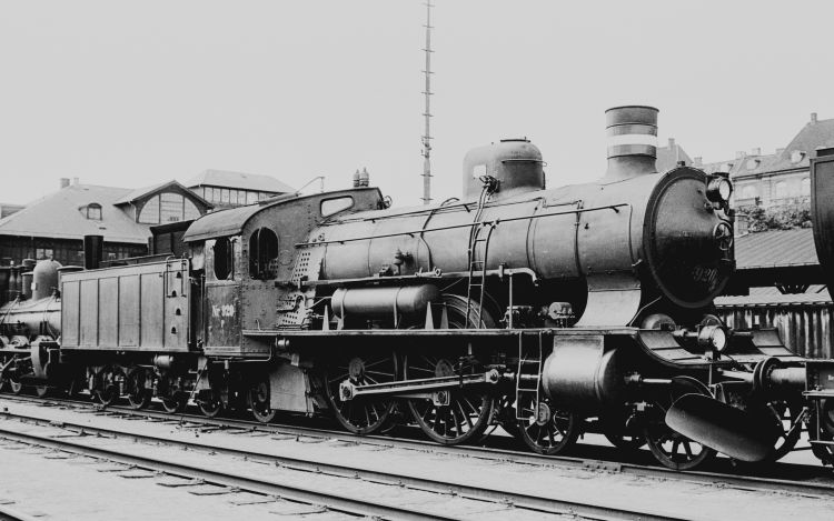 http://www.mjk-h0.dk/evp_Div/71.ii.24a.dsb_p_920.oesterport.25.juli_1959.jpg