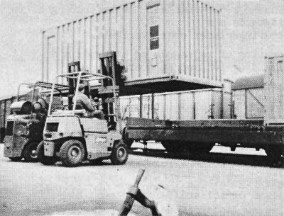 http://www.mjk-h0.dk/evp_Gb/1-containerlaesning.padborg.1970..jpg