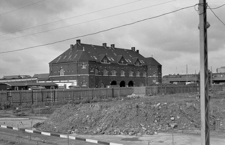 http://www.mjk-h0.dk/evp_Gb/330.i.12.koebenhavn_gb.4.9.1966.jpg