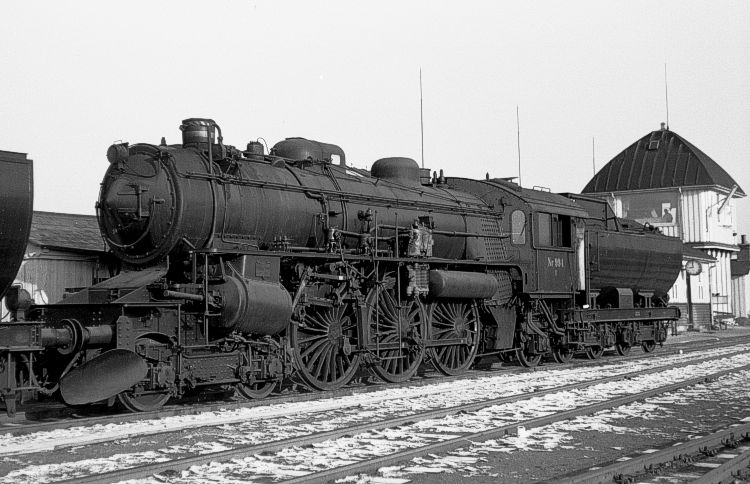 http://www.mjk-h0.dk/evp_Gb/393.iv.46.dsb_e_994_mod_nyborg_ophugn.kommandopost_gb.3.3.1969.jpg