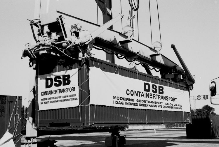 http://www.mjk-h0.dk/evp_Gb/447.iv.01.indv.af_containerterm.23.9.1970.jpg