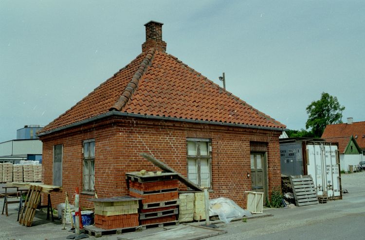 http://www.mjk-h0.dk/evp_Hamm/1180.iv.14.plads_ell.forvalterbygn.hamm.tglv.4.6.2002.jpg