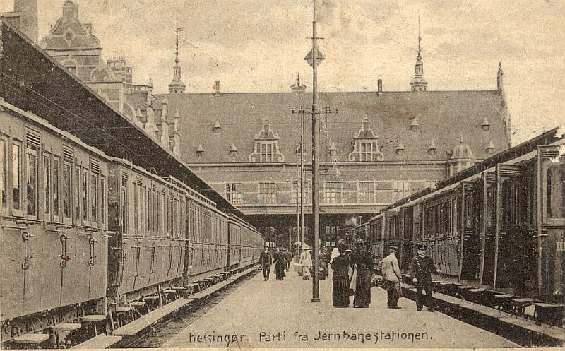http://www.mjk-h0.dk/evp_Kystb/18-helsingoer.ca.1917.postkort.niels_munch.jpg