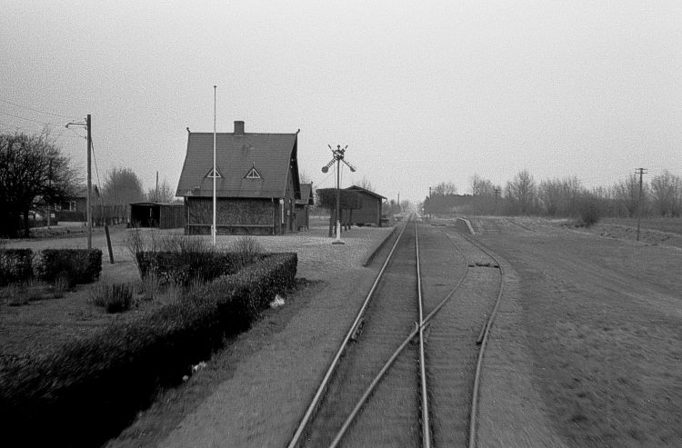 http://www.mjk-h0.dk/evp_OKMJ/315.iii.26.okmj.agedrup_set_m.martofte.20.3.1966,.jpg