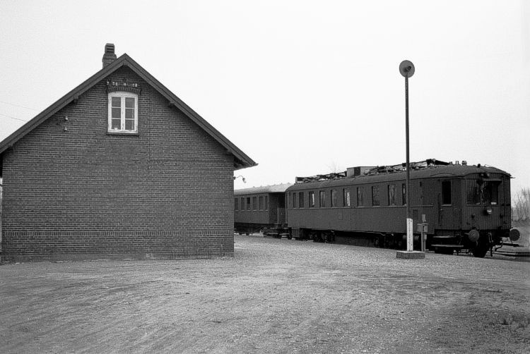http://www.mjk-h0.dk/evp_OKMJ/315.iii.34.okmj.bullerup_og_md%2013.20.3.1966..jpg