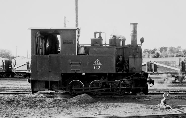 http://www.mjk-h0.dk/evp_Roer/55.ii.16.dds.c2.saxk.sukkerfbr.okt.1958.jpg