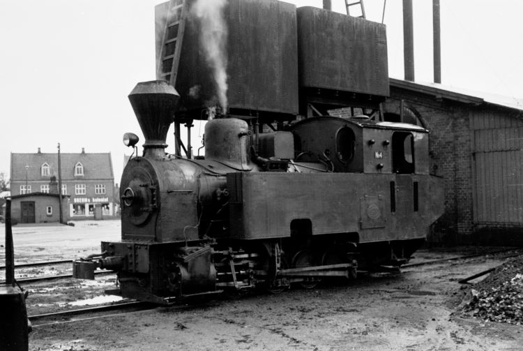 http://www.mjk-h0.dk/evp_Roer/74.i.06.goerlev_sukkerfbr.nr.4.nov.1959.jpg