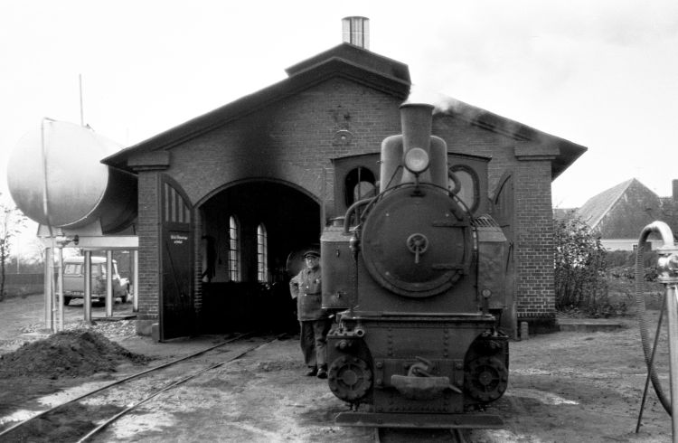 http://www.mjk-h0.dk/evp_Roer/78.i.06.adds_b_1.sakskoeb.sukk.fbr.nov.1959.jpg