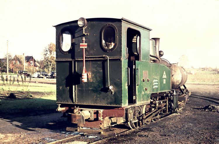 http://www.mjk-h0.dk/evp_Roer/dia.02.sakskoebing_b1.goerlev.1958.jpg
