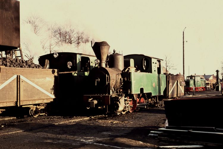 http://www.mjk-h0.dk/evp_Roer/dia.28.goerlev_nr.3.goerlev.1958.jpg