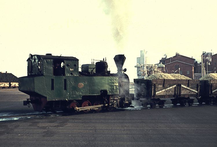 http://www.mjk-h0.dk/evp_Roer/dia.35.goerlev_nr.4.goerlev.1958.jpg