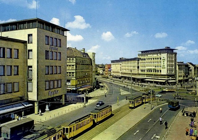 http://www.mjk-h0.dk/evp_SHS_Biel/bielefeld.jahnplatz.postkort.jpg