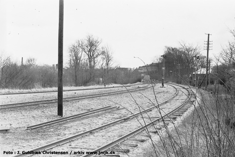 http://www.mjk-h0.dk/evp_SVJ/202-udkoersel_fra_skive_nord.30.5.1961.-c-j.guldb.chr.jpg