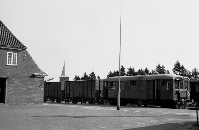 http://www.mjk-h0.dk/evp_SVJ/210-288.i.06.svj.spoettrup.26.9.1965.jpg