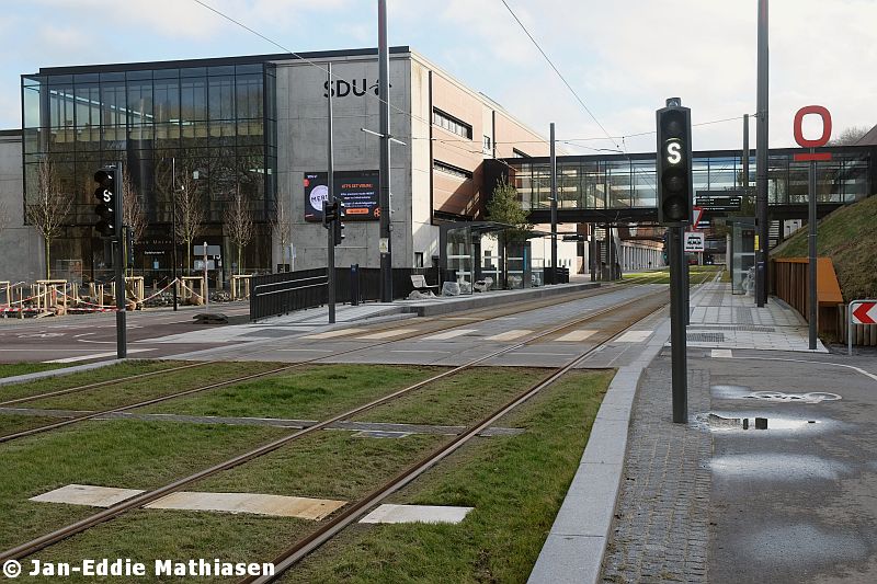 6558-152 Campus Odense Station set mod syd 09.02.2022.jpg (800×533)